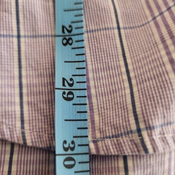 Izod Men's XL Premium Essentials Button-Down Long Sleeve Shirt - Picture 7 of 9